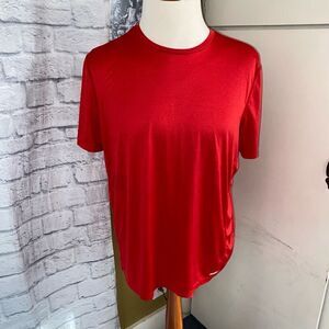 Tek gear dry Tek men XL short sleeve Crewneck activewear workout shirt red